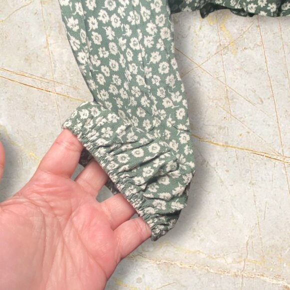 Green Floral Long-Sleeve Crop Blouse With Ruched Front & Drawstring Waist - Picture 5 of 9